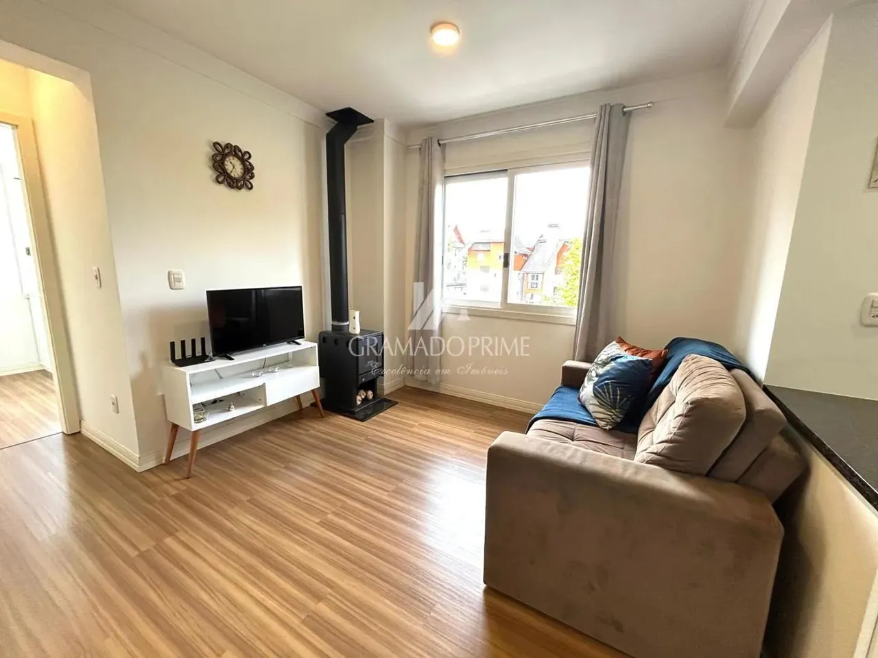 APARTAMENTO À UMA QUADRA DA CATEDRAL DE CANELA