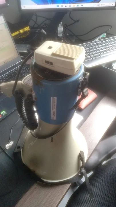 MEGAFONE - Foto 3