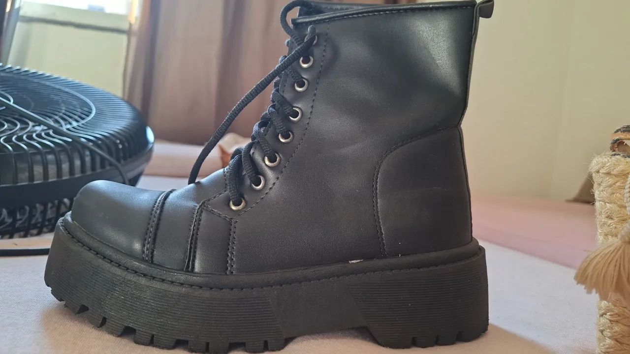 Bota plataforma preta