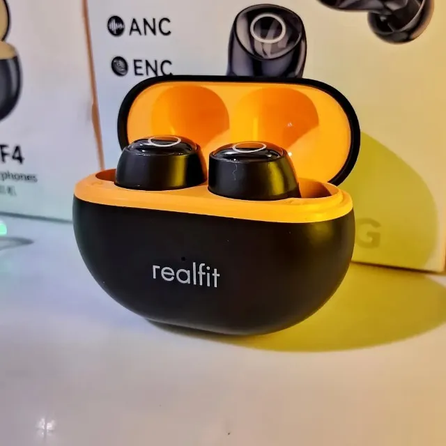 Fone Bluetooth Realfit F4 ANC Novos Lacrados - Somente essa semana !