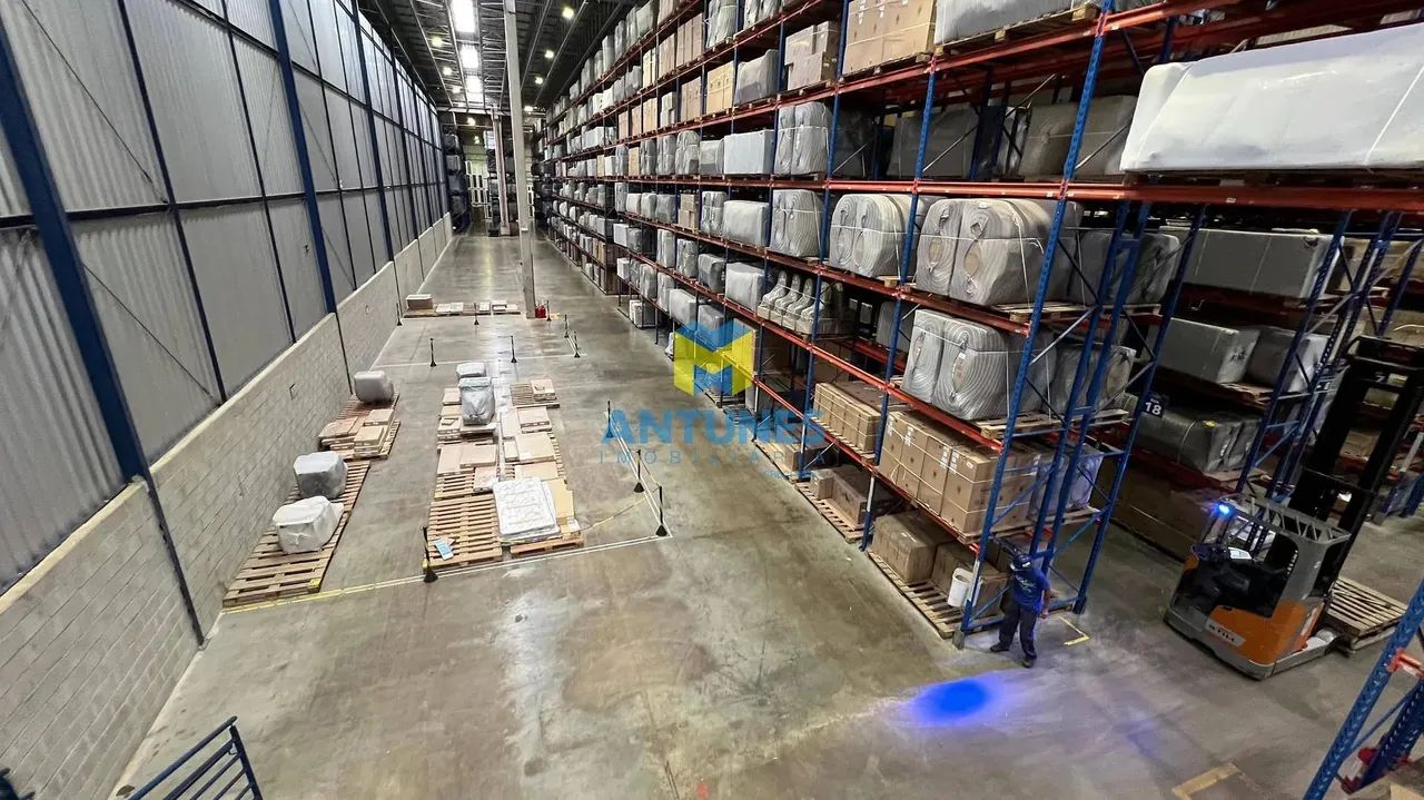 Alugue Galpão em Condomínio com 6.000m², doca e pé direito de 12m - Foto 11