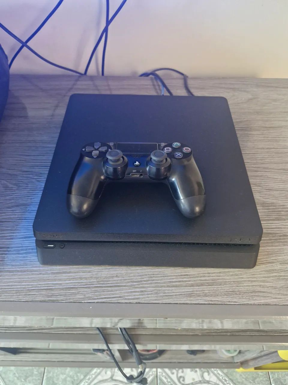Ps4 slim caixa todos acessórios  - Foto 2