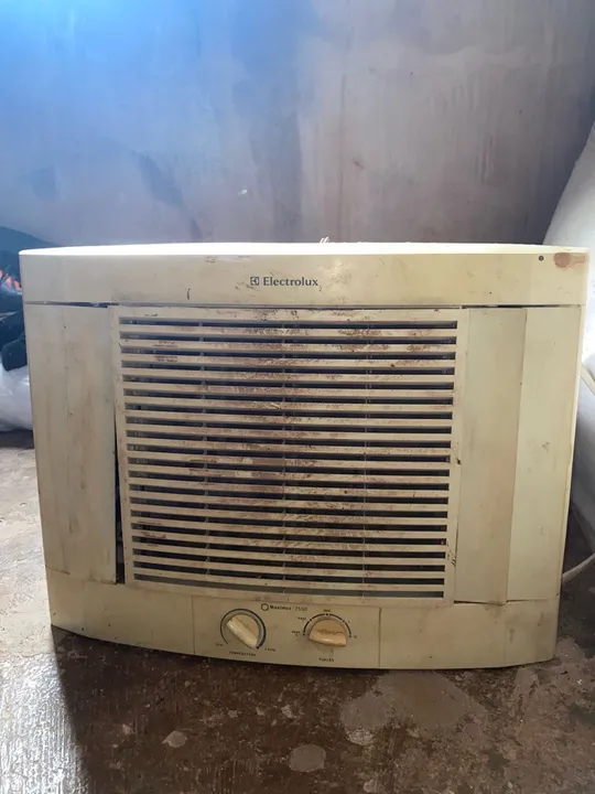 Ar Condicionado de Janela Electrolux - Usado