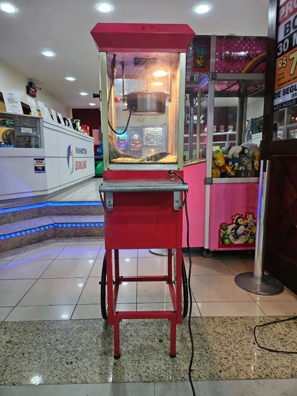 Carrocinha de pipoca estilizada vermelha importada - Foto 3
