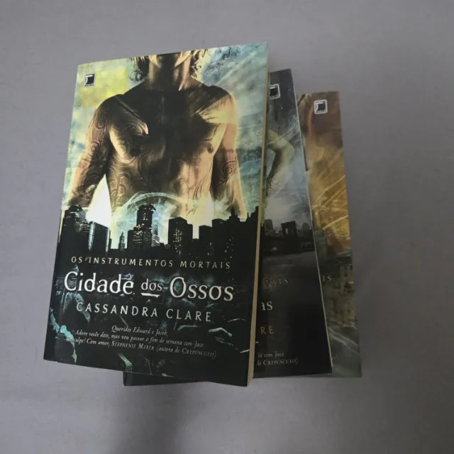Série Os Instrumentos Mortais - Cassandra Clare - 3 livros