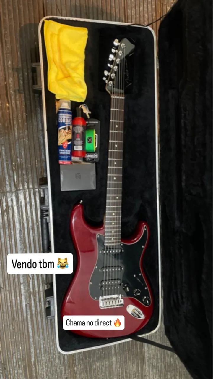 Guitarra Vermelha Fender