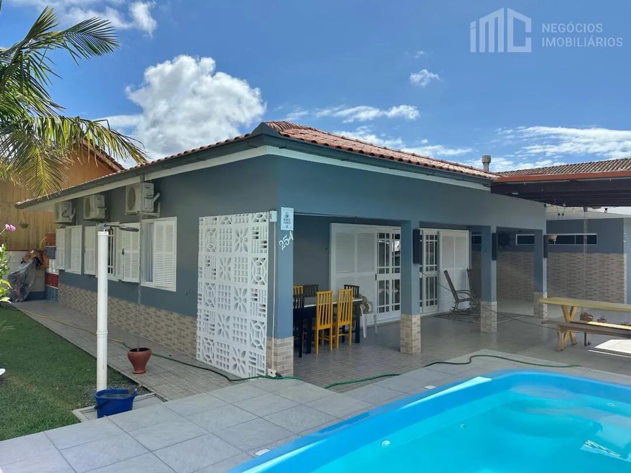 Casa com 4 dormitórios + área de festa e piscina | Pinheiros - BBS