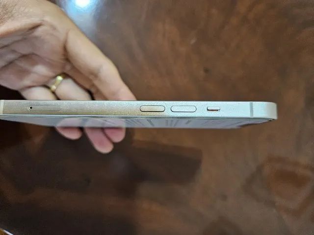 Iphone 13, 256gb, starlight, cabo e carregador, 94% bateria, Apple store eua com nf. - Foto 2