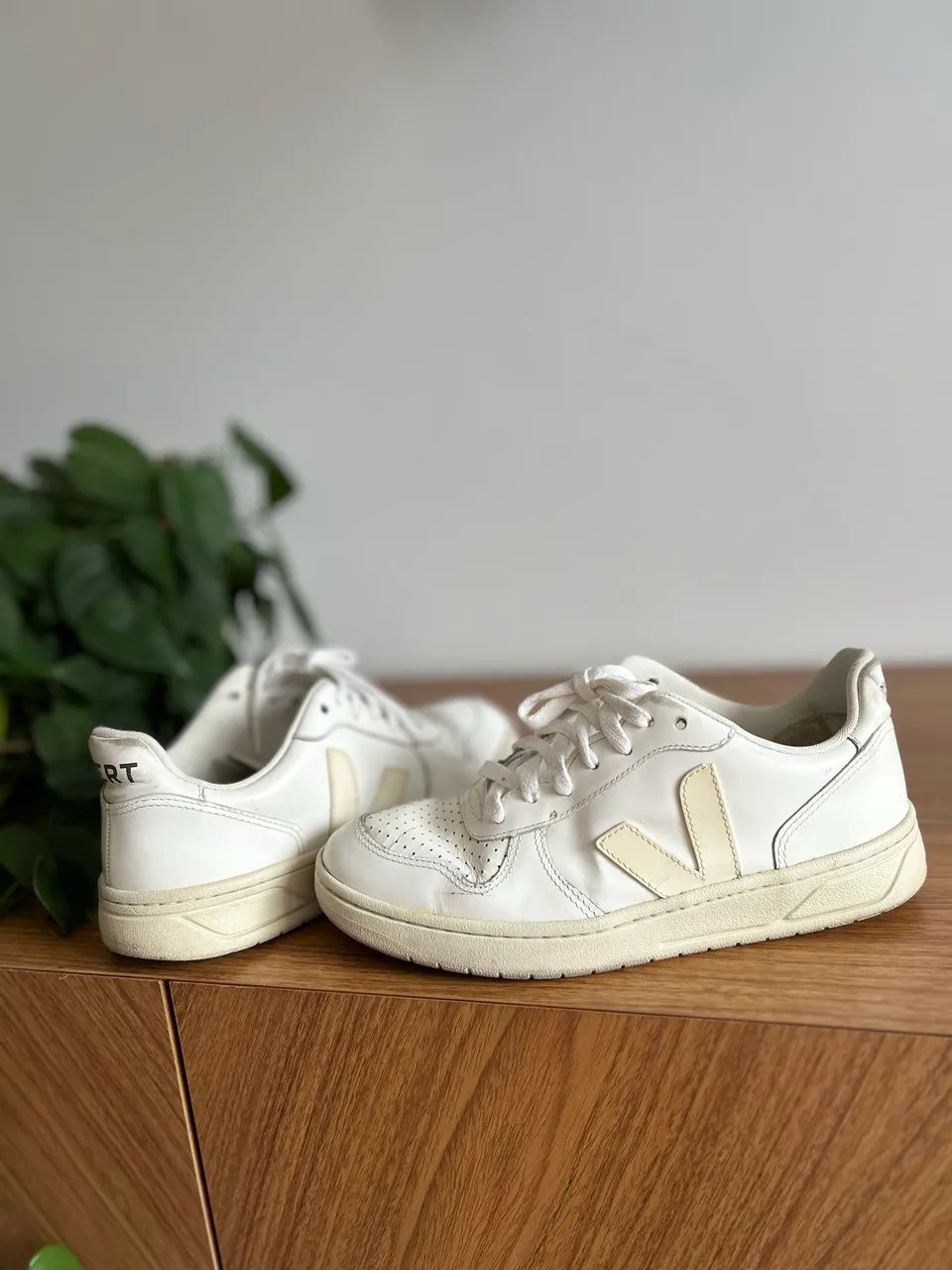 Tênis VERT 36 Off White de Couro Legítimo Original