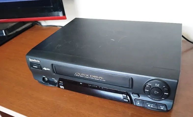 Vídeo Cassete Gradiente vpc-600 com controle - Foto 5