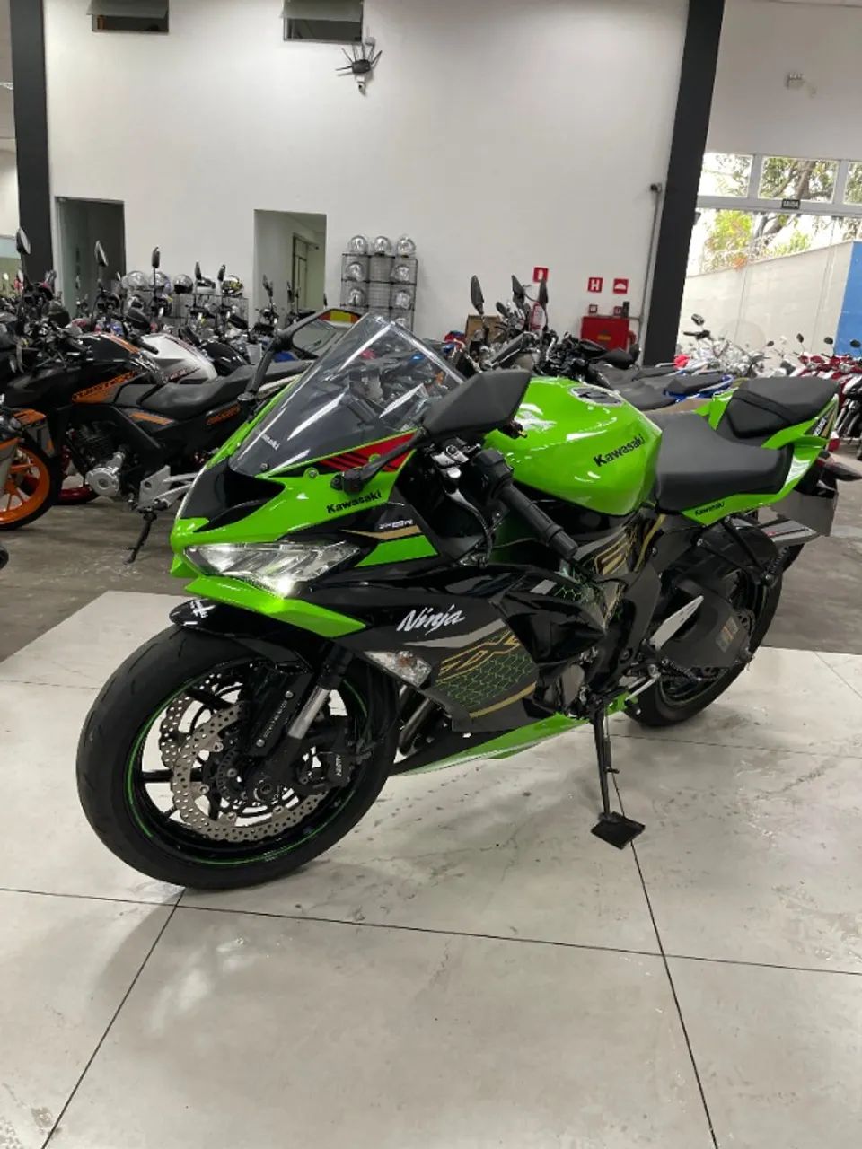 Kawasaki Zx-6r 636cc 2021 - 1439058023 | OLX