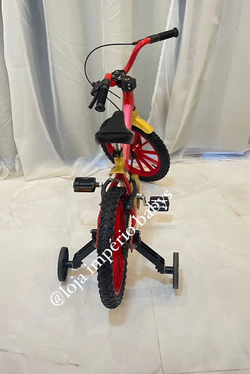 Bicicleta infantil semi nova  - Foto 4
