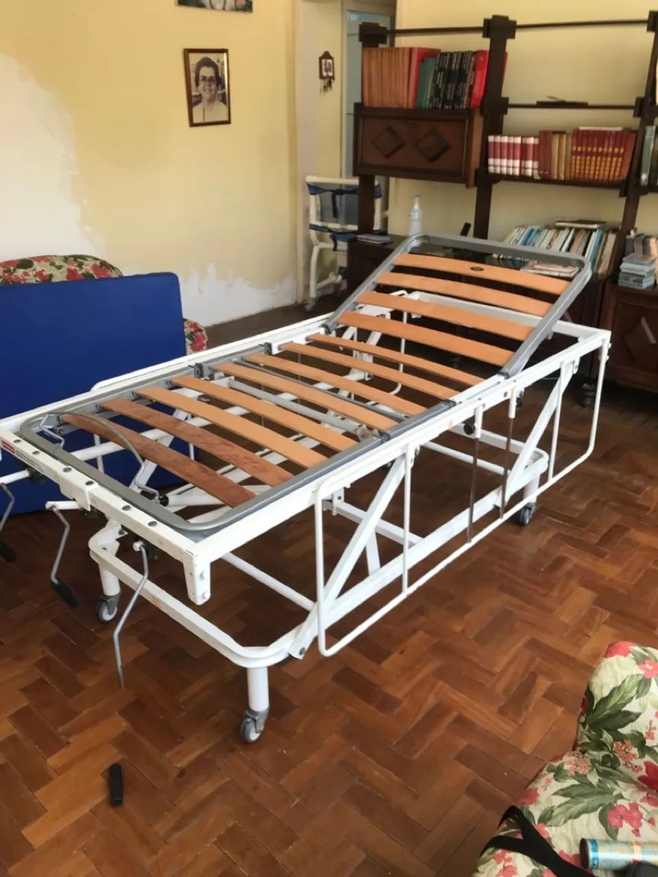 Cama Hospitalar Manual com Grades Laterais - Foto 6