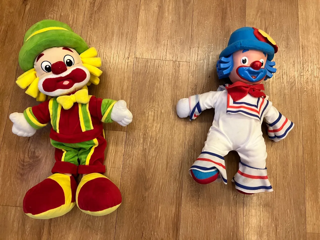 2 Bonecos de Palhaço Patati e Patatá