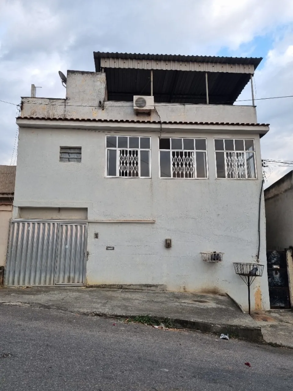 Casa em São João de Meriti, próximo ao Shopping Grande Rio