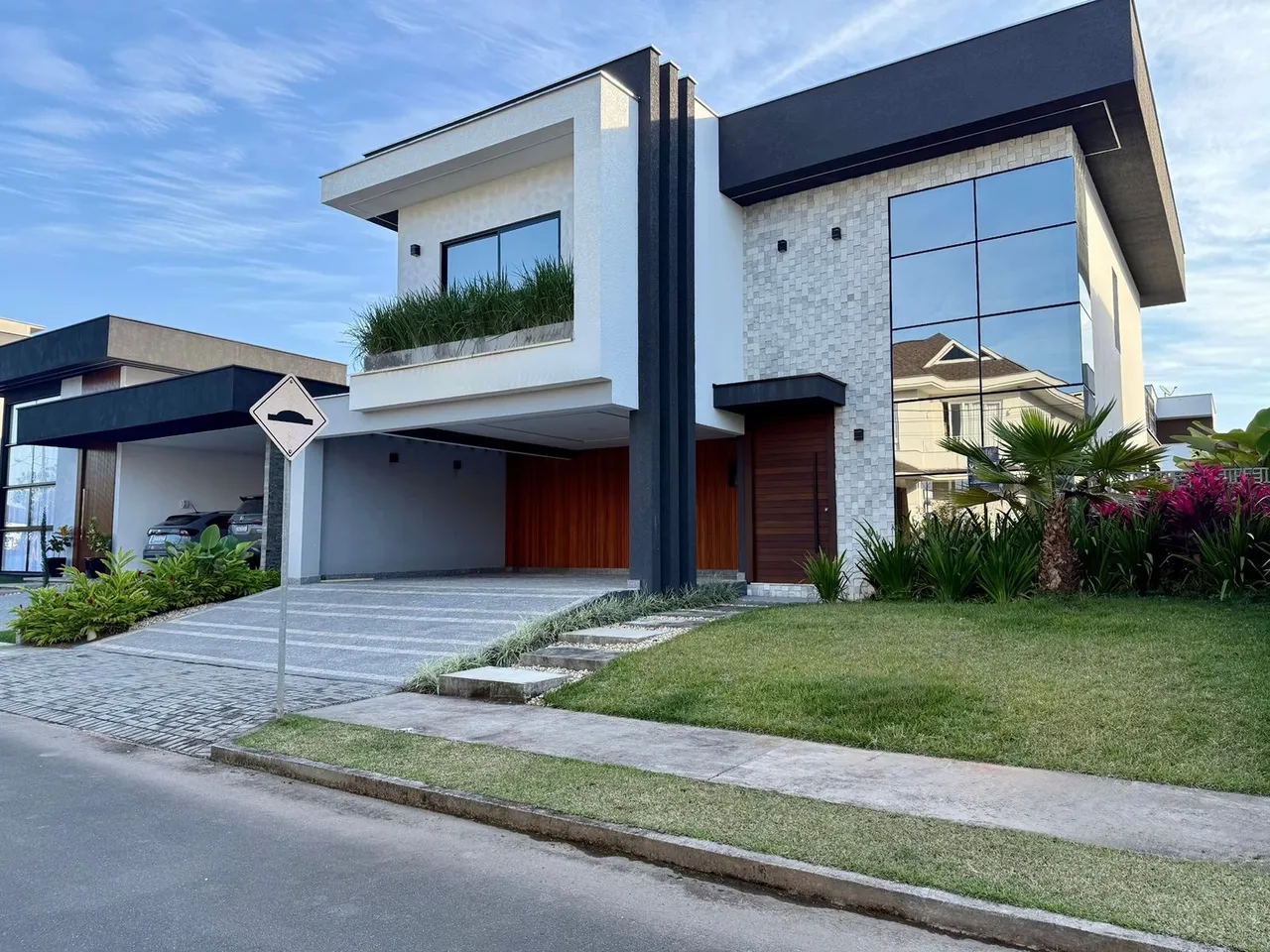 CASA RESIDENCIAL em JOINVILLE - SC, VILA NOVA