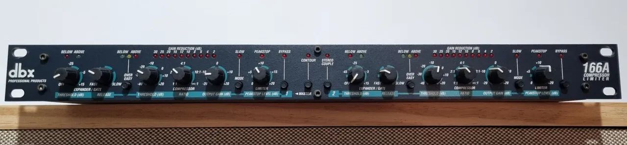 Compressor dbx 166A Equipamento de Áudio Profissional - Foto 3