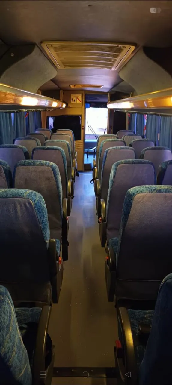 Microônibus 33 lugares com ar condicionado