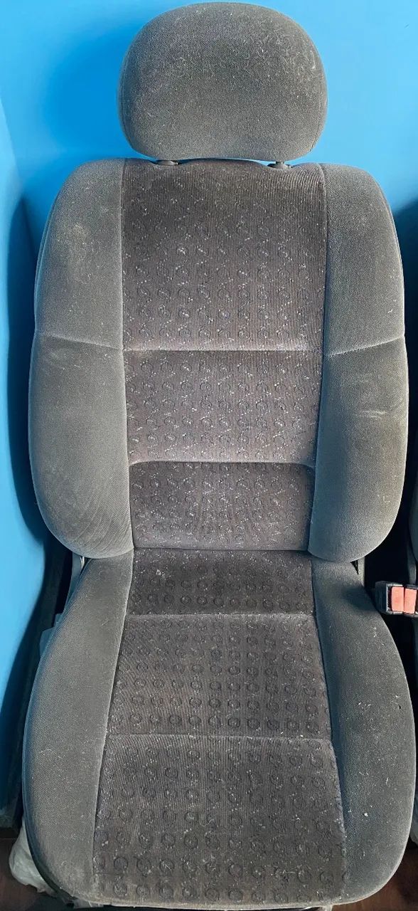 Vende-se conjunto de estofados automotivo em estado de novo, em ótima conservação. - Foto 4