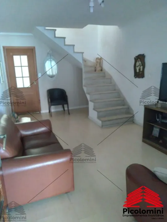 Sobrado a venda Mooca com 113 m², 2 quartos, sala, cozinha, 2 banheiros, quinta, 1 vaga de