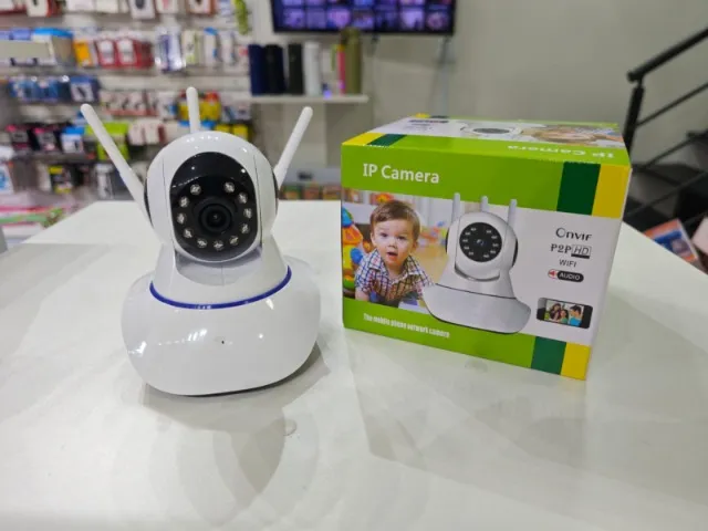 Câmera de Segurança , com 3 antenas, uso Interno.