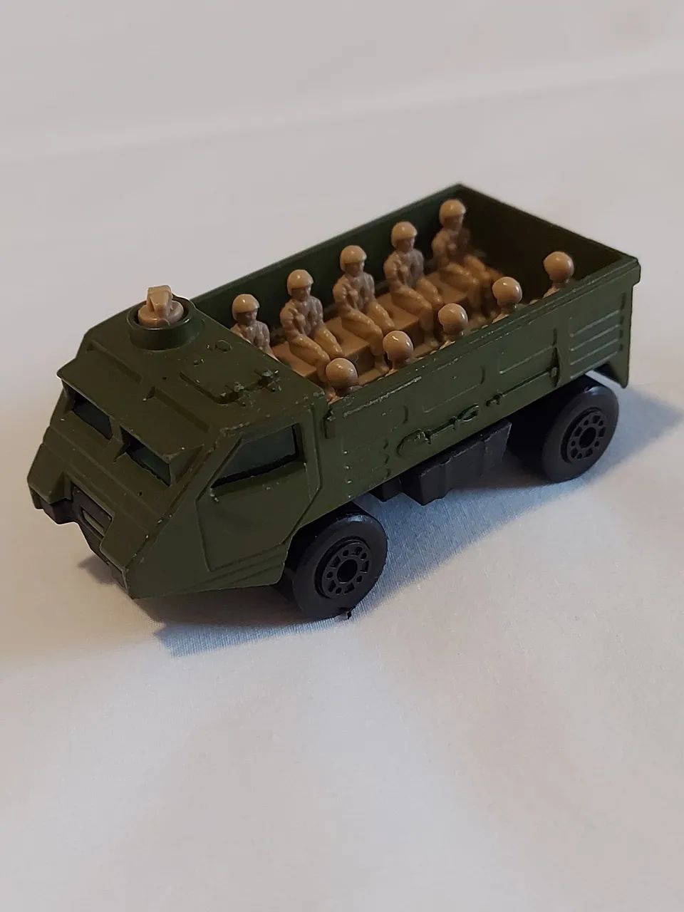 Miniatura de Caminhão Militar Antigo - Foto 4