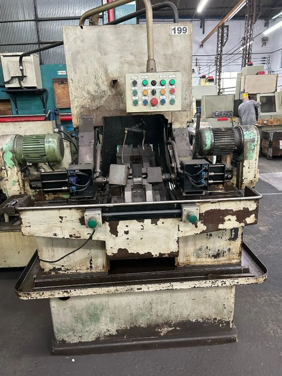 Centradeira hidráulica para eixo 