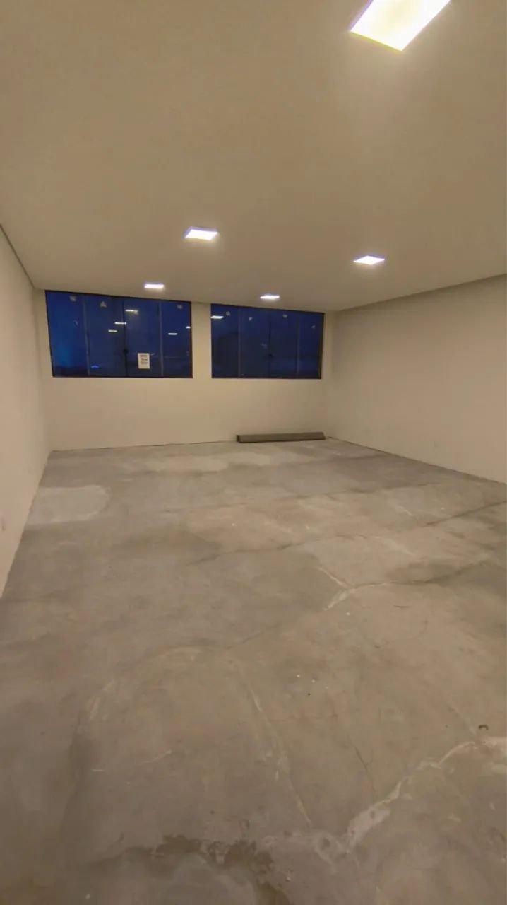 Alugo sala comercial no centro!