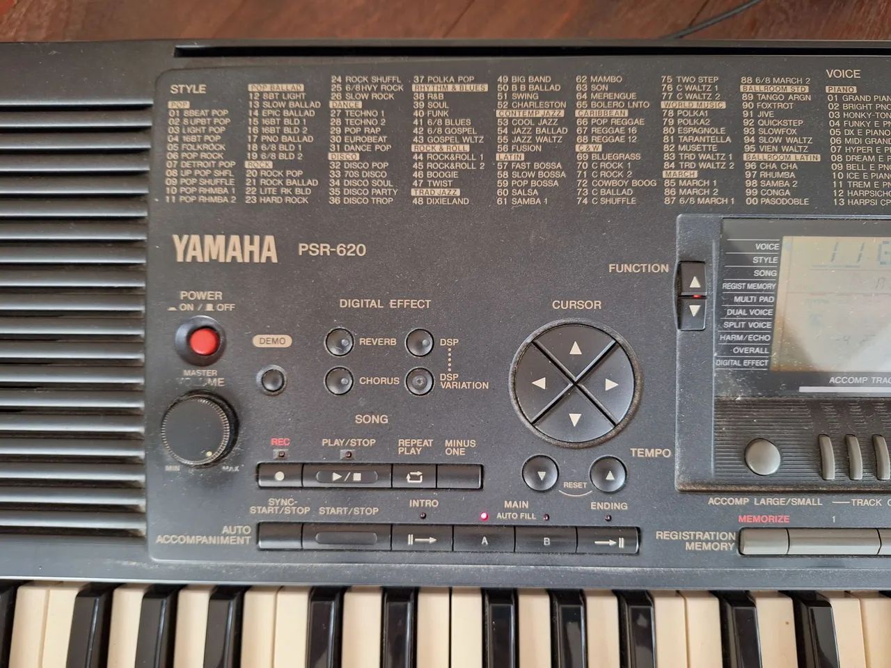 Teclado Yamaha PSR-620 - Foto 2