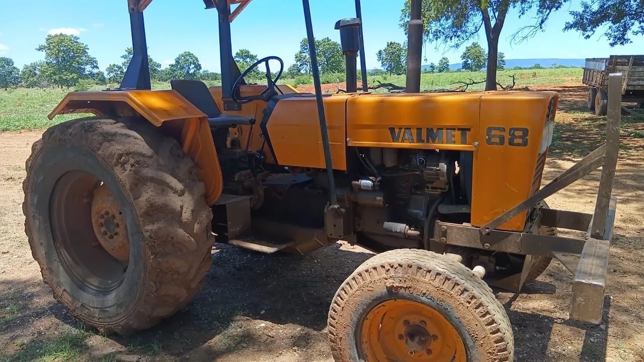 Trator Valmet 68 - Revisado - Troco em Toro Diesel 