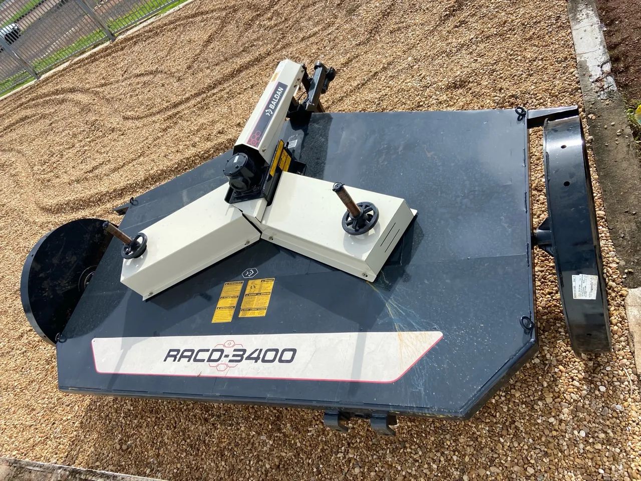 Roçadeira dupla marca: Baldan modelo: RACD 3400 S| kit transporte - Foto 2