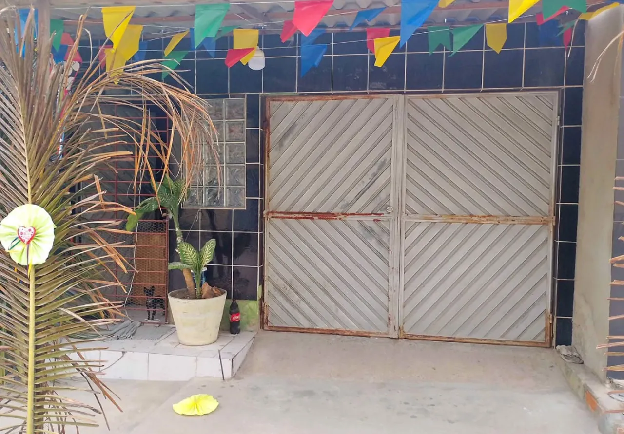 R - VENDO CASA NA SANTA LÚCIA