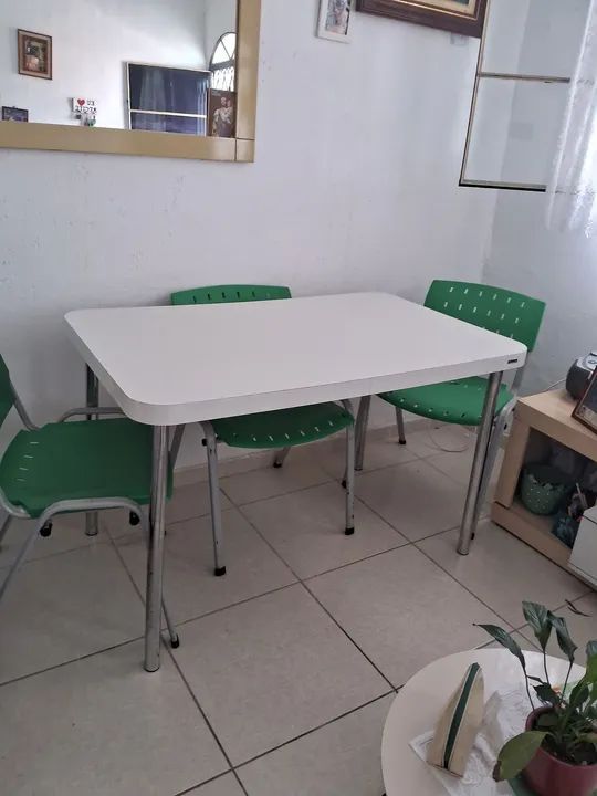 Mesa de jantar com 4 cadeiras - Foto 4