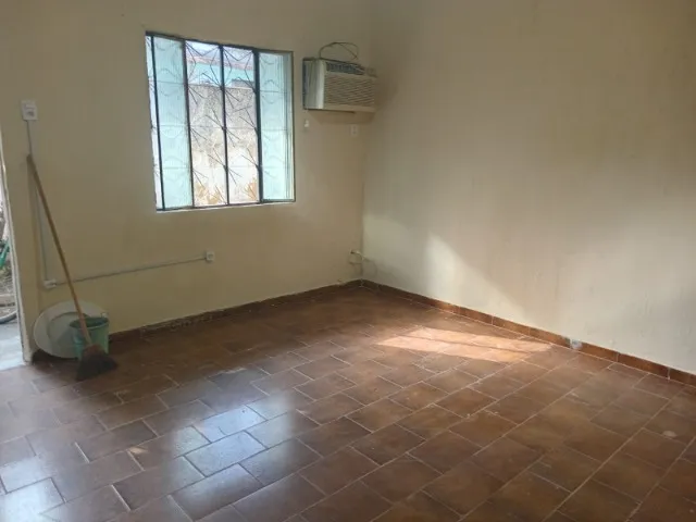 Ótima kitinete em Sepetiba