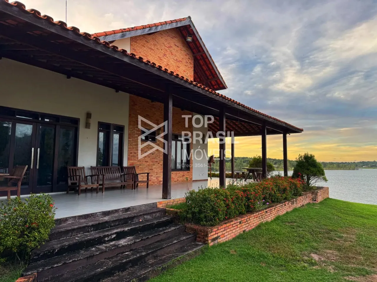 Casa Espetacular em área de 27 mil m² na beira da Lagoa do Bonfim