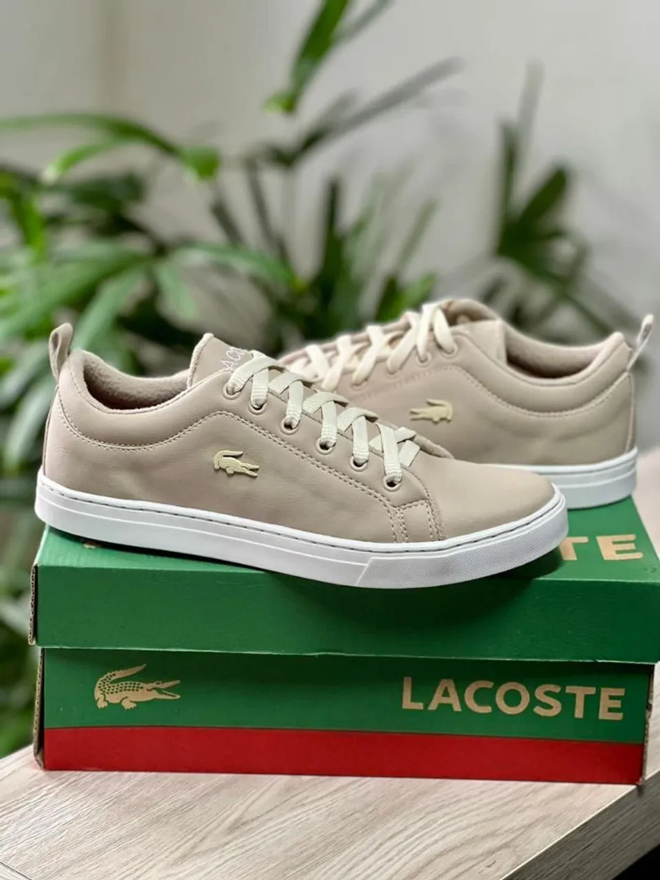 Tênis Lacoste