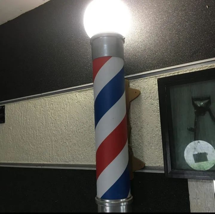  Barbearia linda completa e BARATA - Foto 3