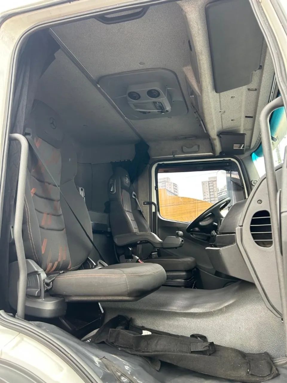 MB Axor 2036 4x2 2020  - Foto 8