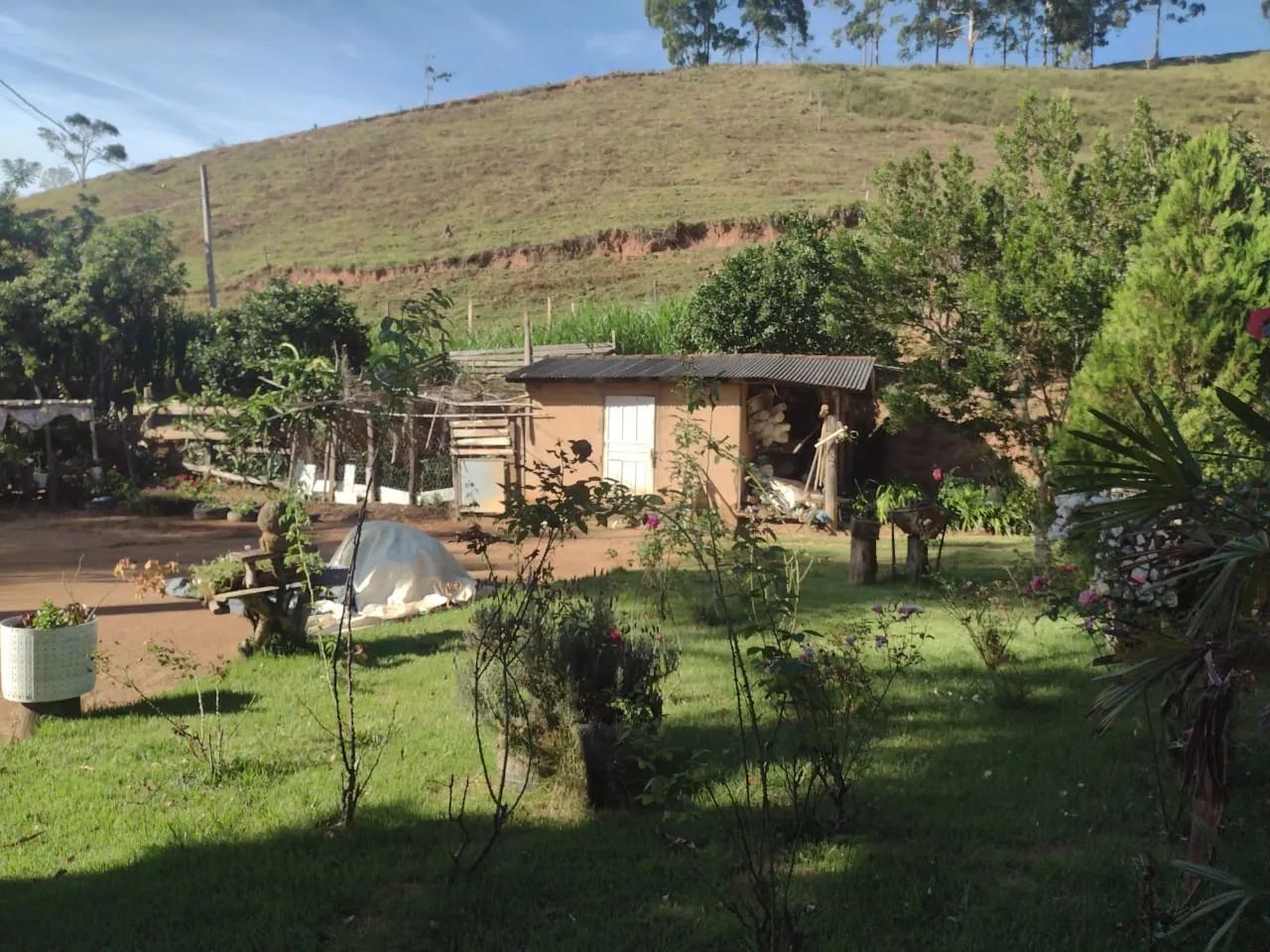 Sítio com casa e área verde em região tranquila - Foto 5