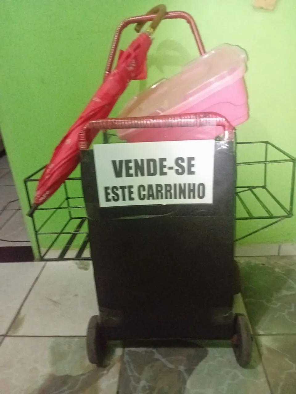 Carrinho de vendas + Vasilha+ Sombrinha