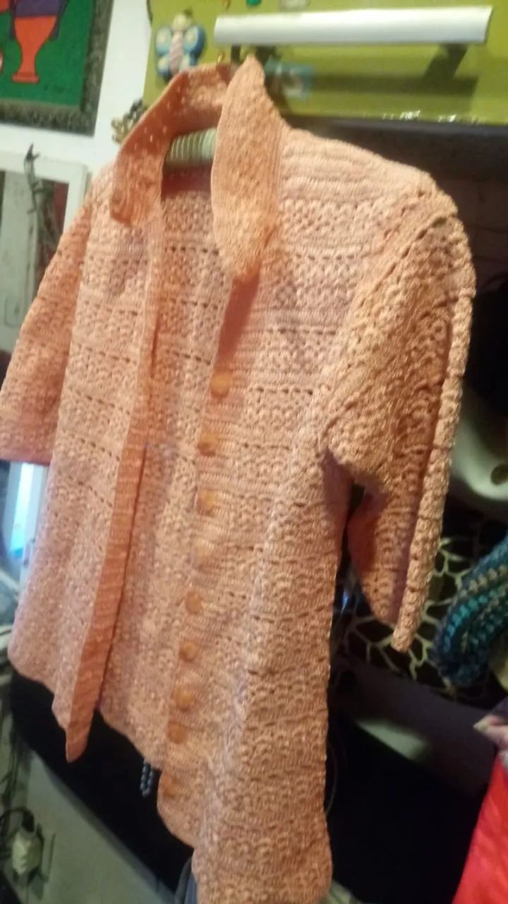 Blusa de crochê cor salmão importado - Foto 2