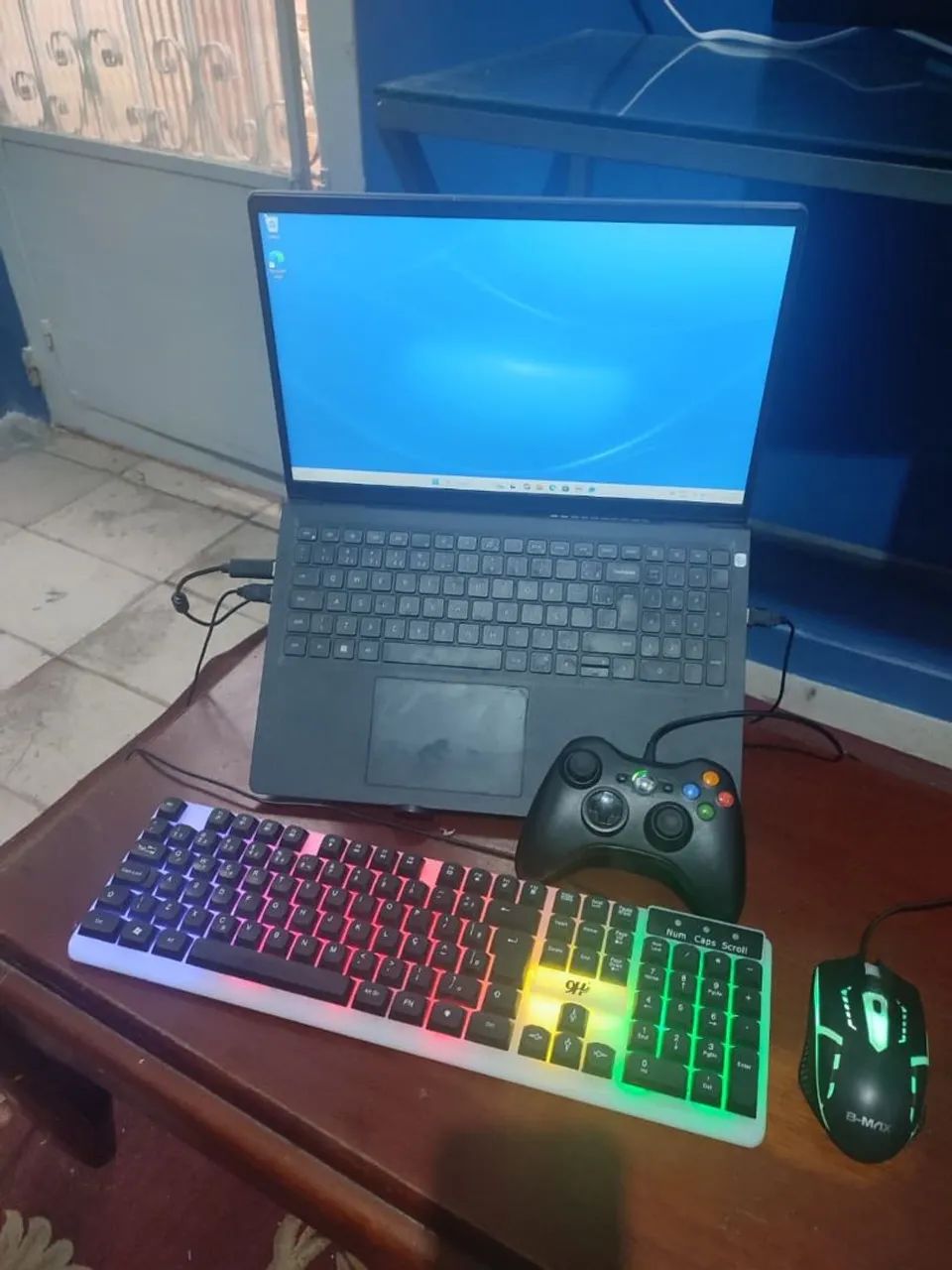 ? DELL VOSTRO 15 3515 ? RYZEN 7