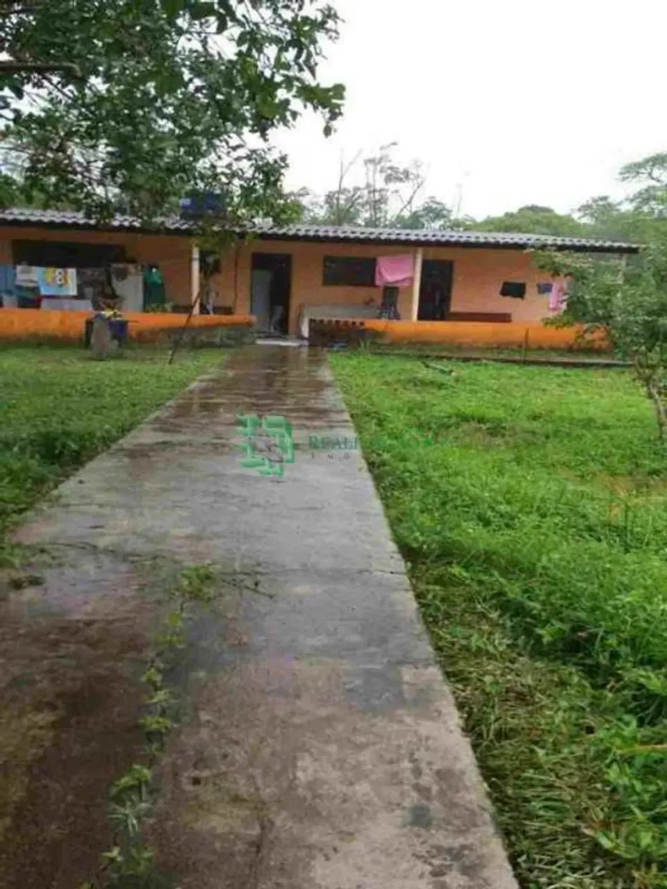 CHÁCARA EM MONGAGUÁ