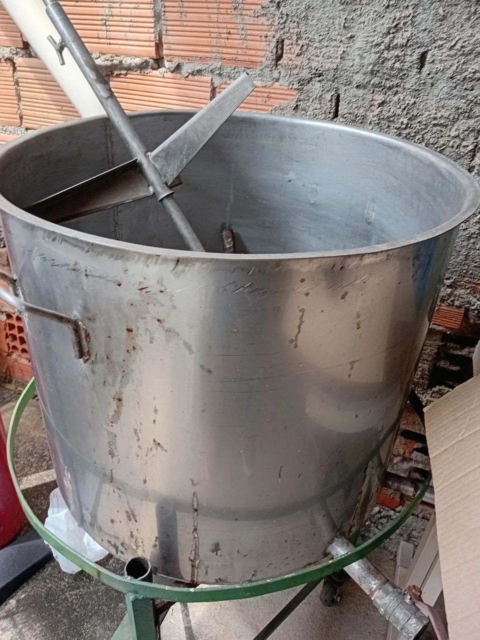 Tacho 200 lts a gas