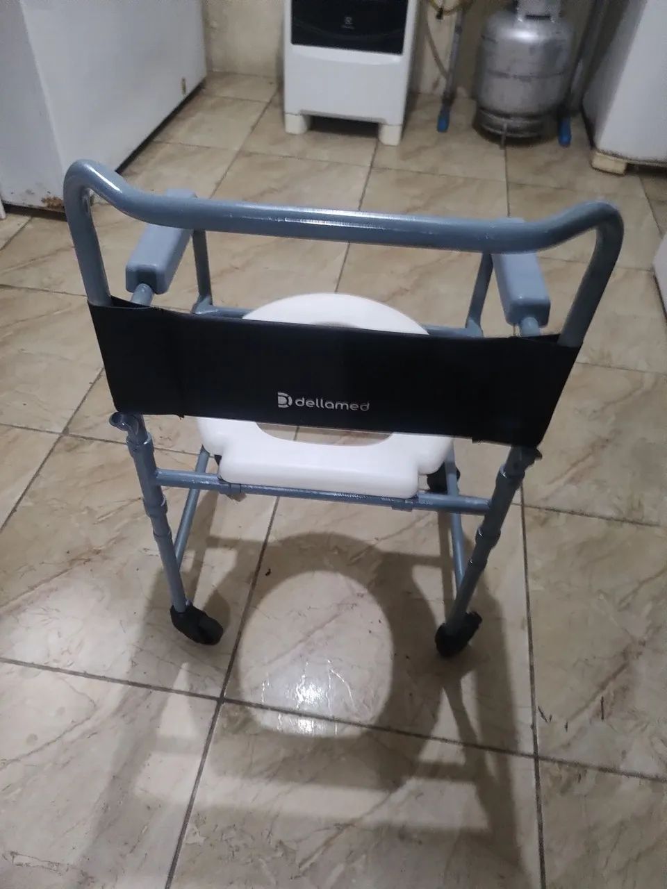 Vende se cadeira de banho - Foto 2