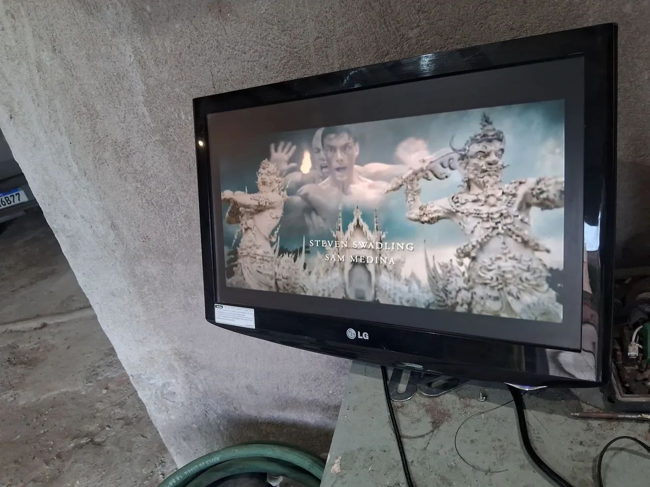 Vendo TV 22 polegadas funcionando perfeitamente por 120 reais entrego  - Foto 5
