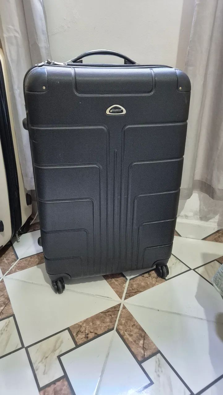Malas grande de viagem em bom estado 