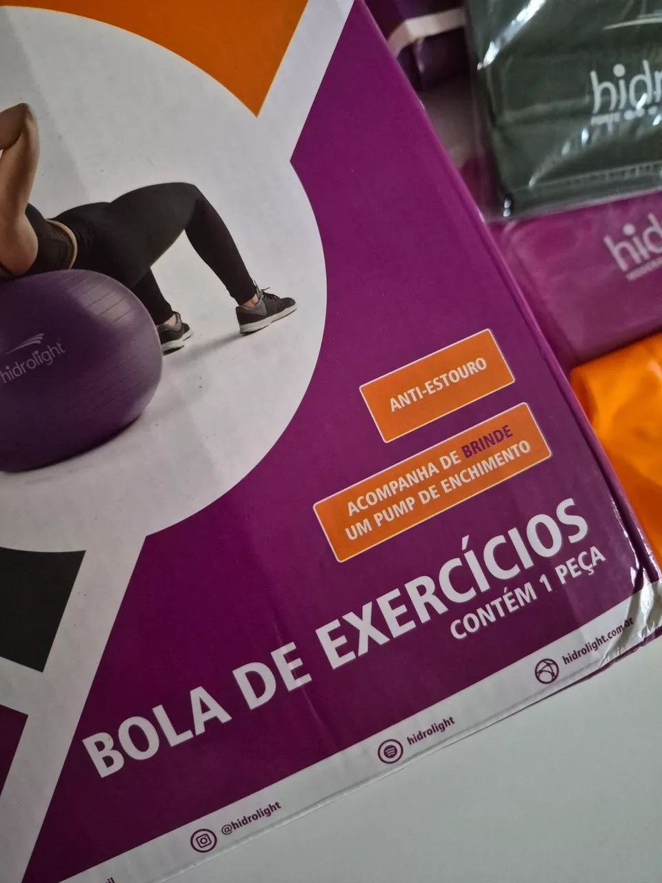 Kit bola de exercícios 65cm + 3 faixas elásticas - Foto 4