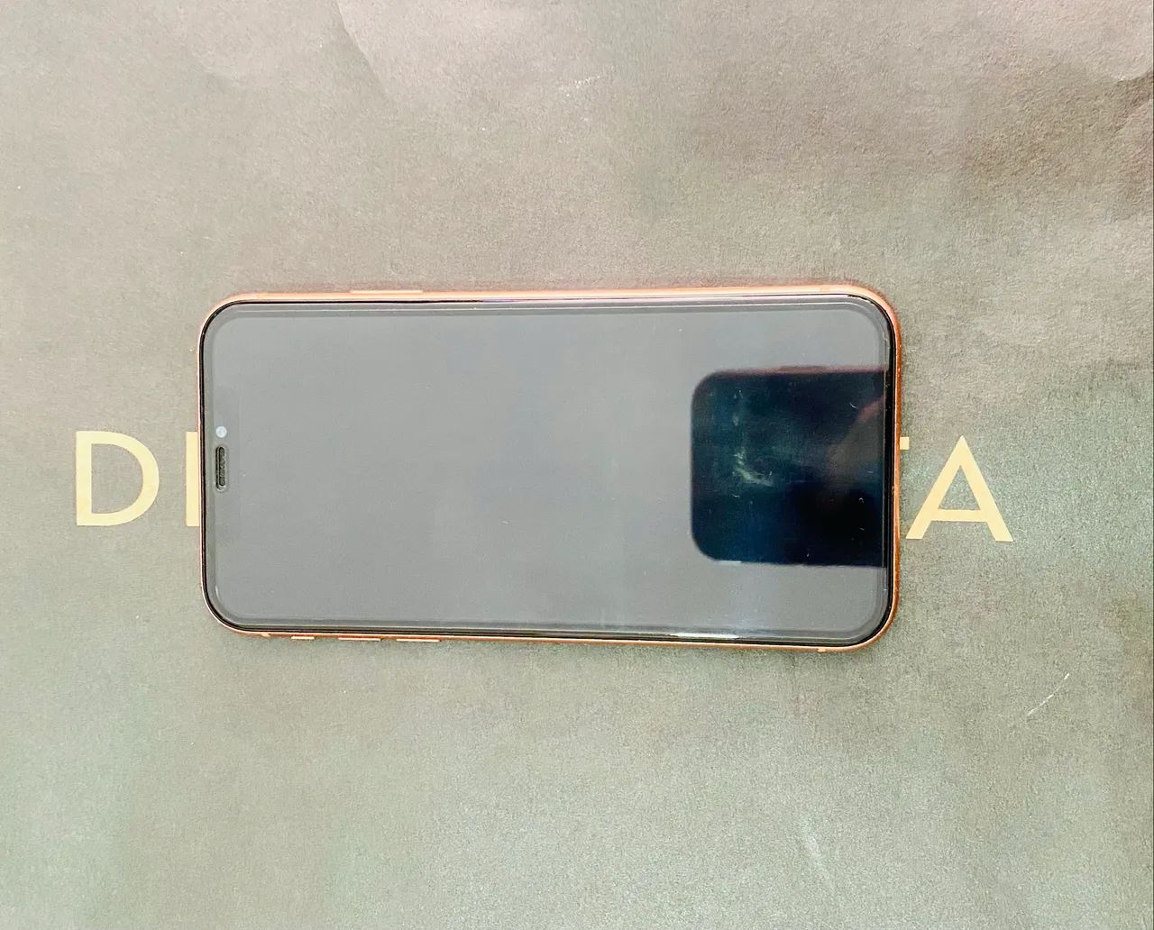 iPhone XR muito novo - Foto 4