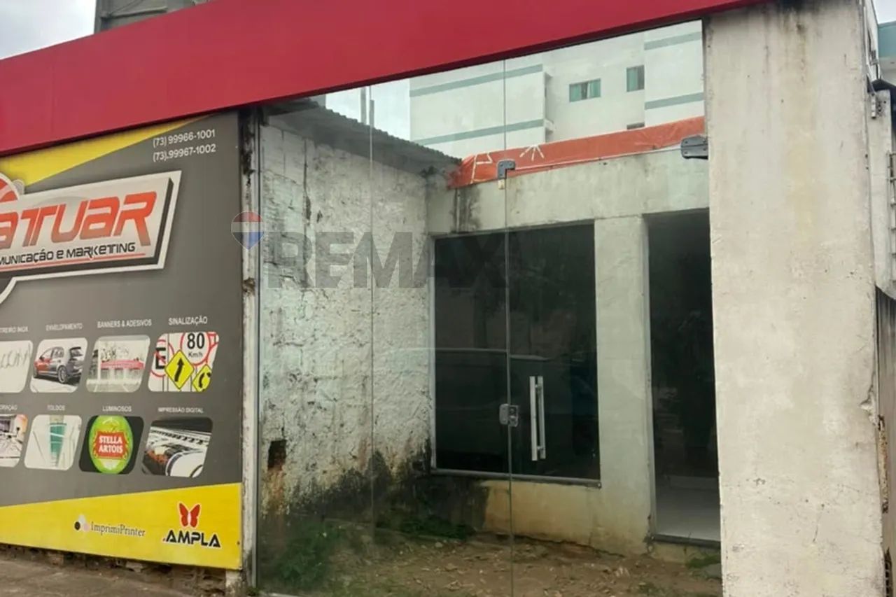 Ponto comercial com área de 800m² no Bela Vista